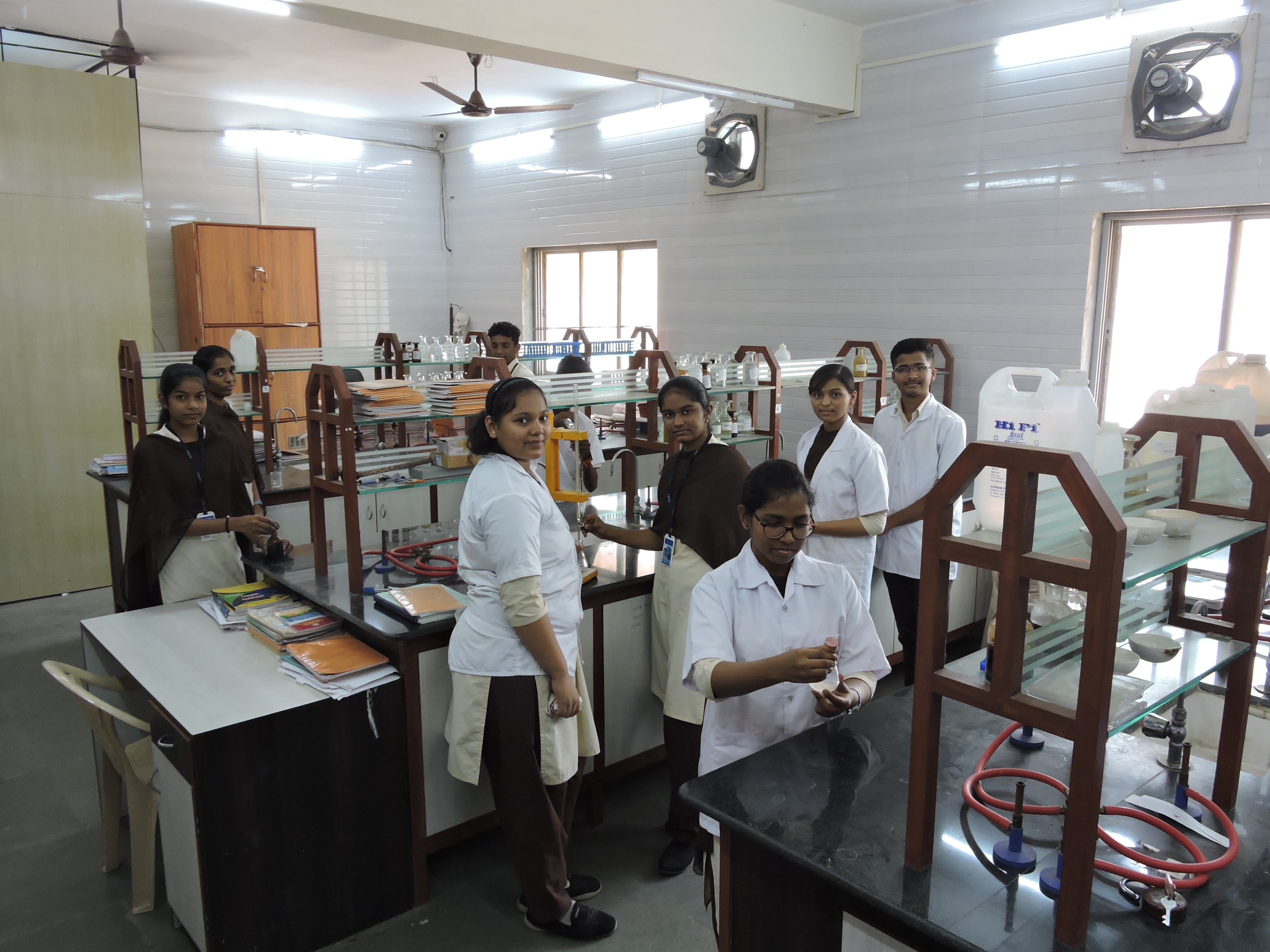 Rotary School Uran facilities